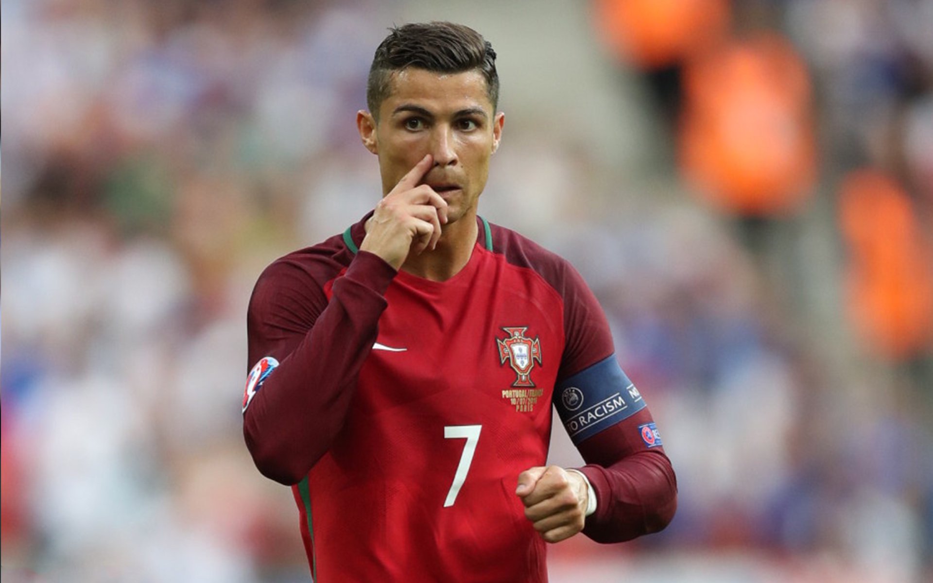 76人主场观众席新增视觉体验系统增强沉浸感，76人主场球迷